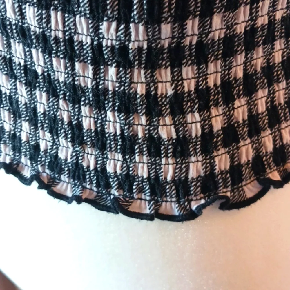 Hollister Gingham Crop Top Blouse Smocked Black & White Short Sleeve Jrs L - Picture 4 of 9